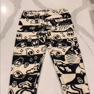 Lularoe Skeleton Halloween Unicorn RARE leggings
